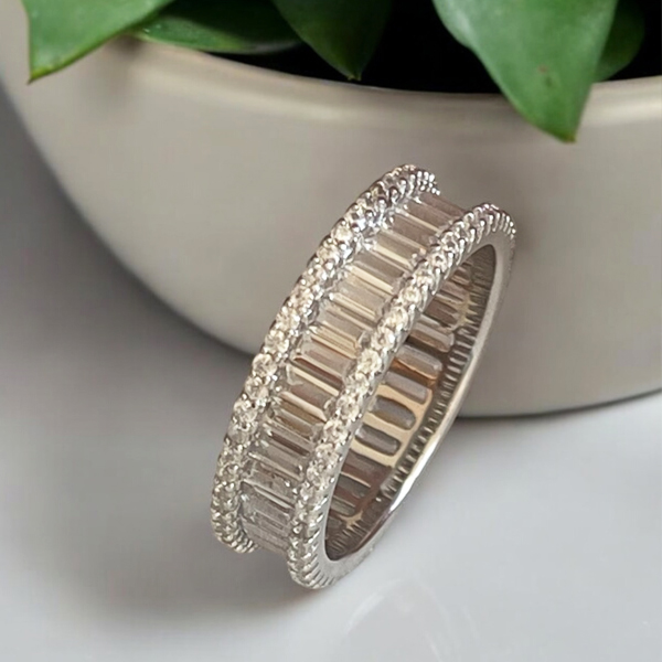 פורצת גבולות