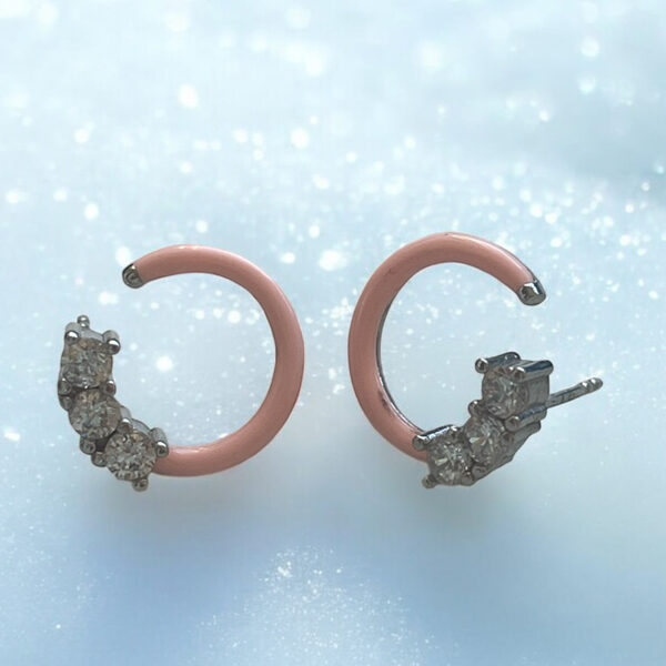 עגילי אושר קטן Baby Pink