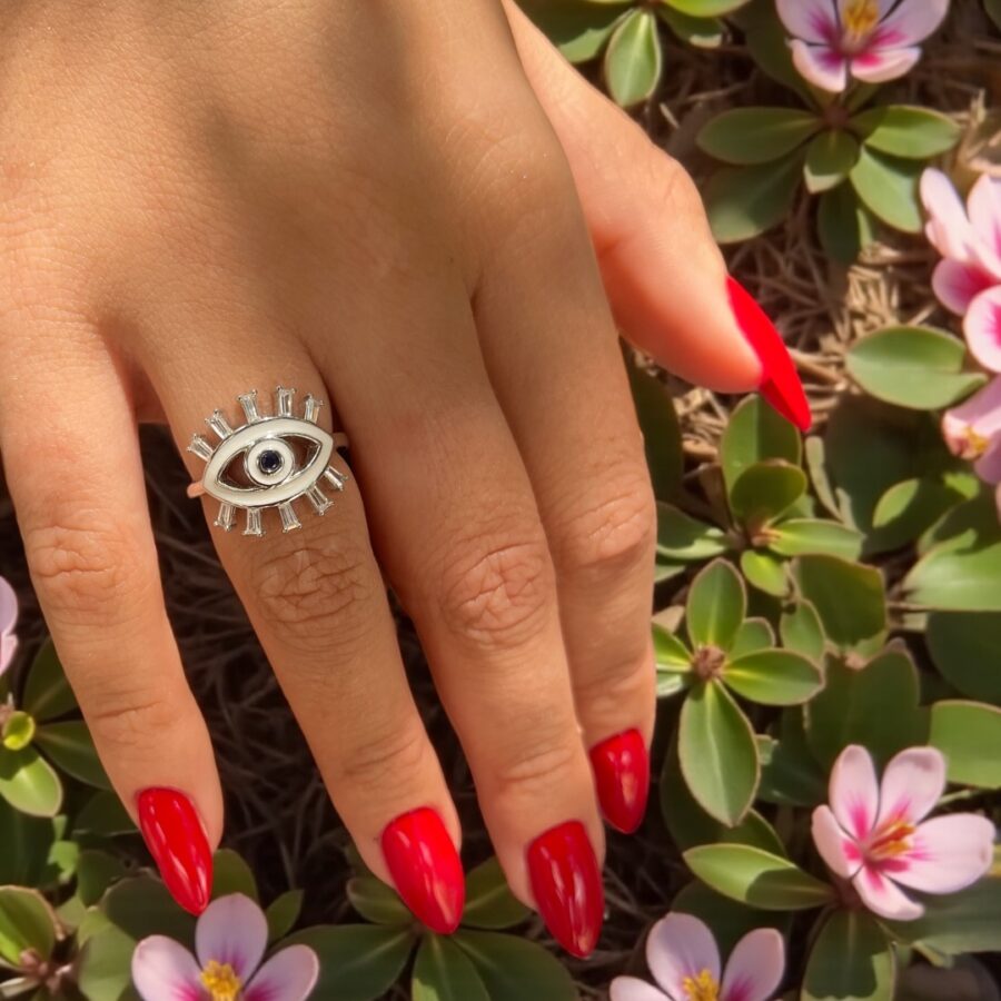 בוחרת לראות