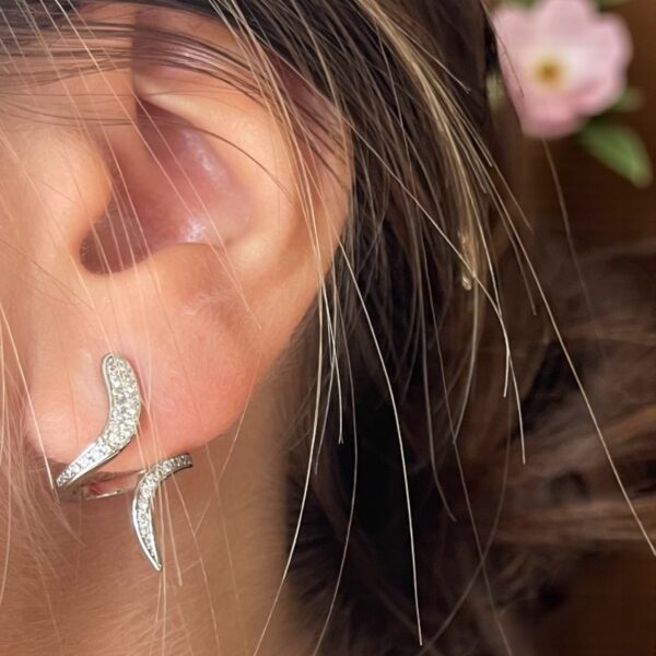 עגילי זורמת עם החיים