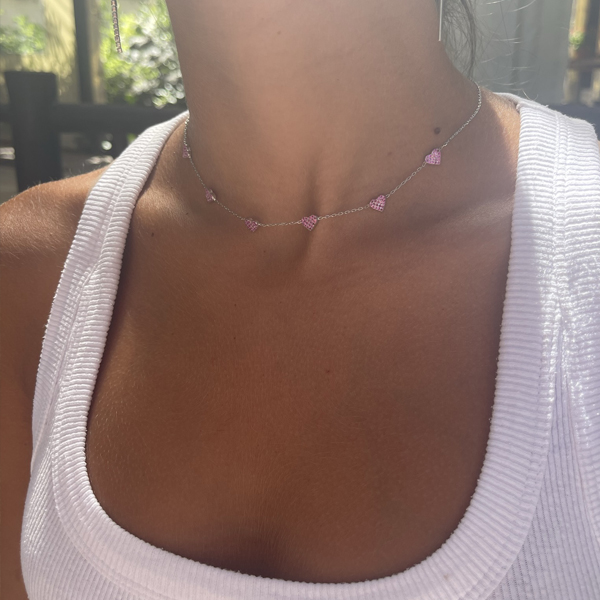 עטופה באהבה