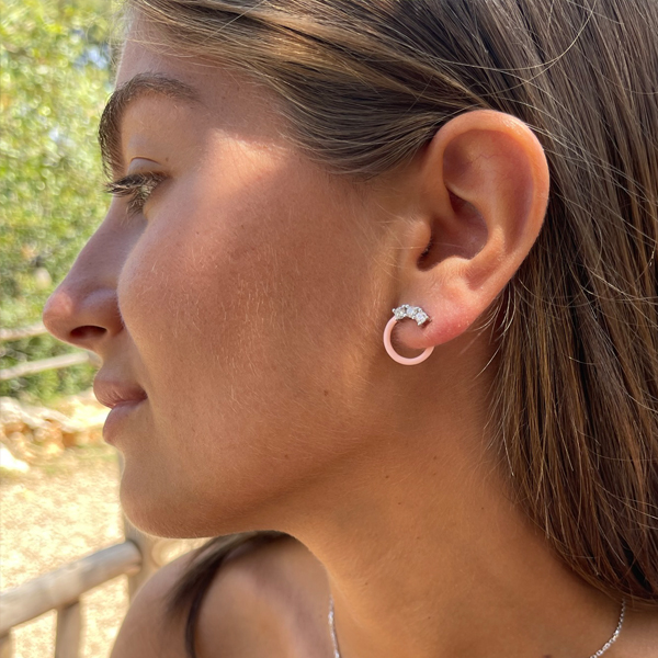 עגילי אושר קטן Baby Pink