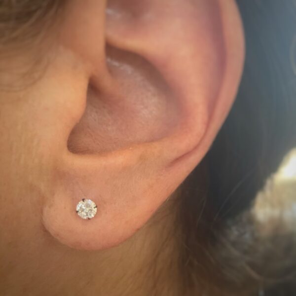 צמוד צמוד- 3 מ"מ