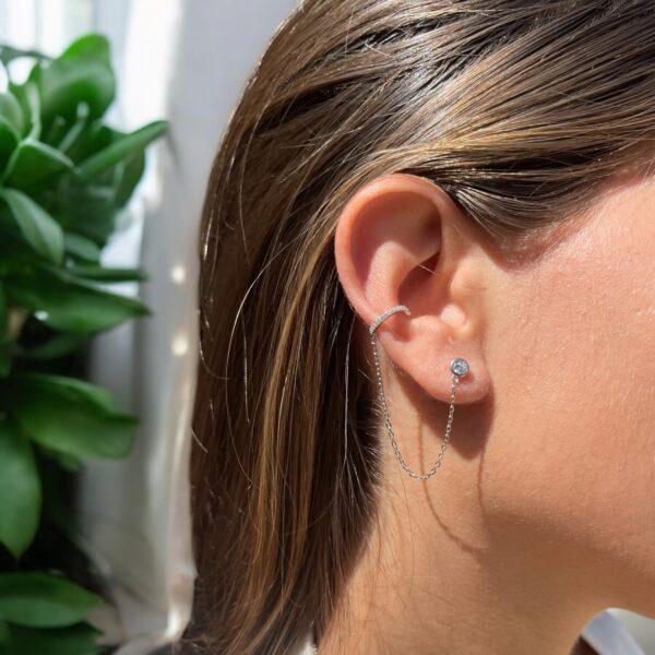 עגיל בי דיוק